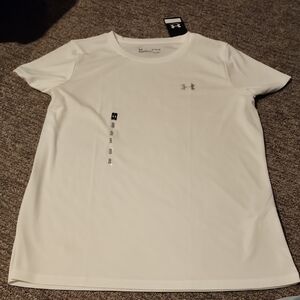 NWT Under Armour White T-Shirt Crew Neck Loose  Size XL Heatgear PTP 23 Inches